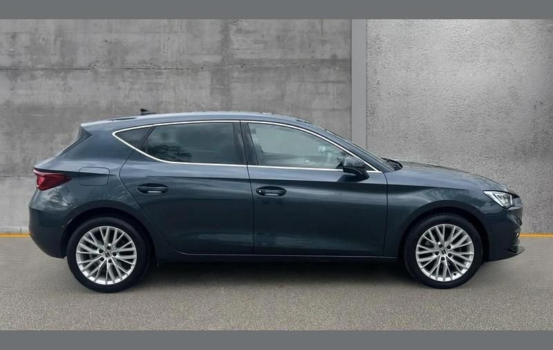 Used Seat Leon XCELLENCE 147 HP (108 kW) 2023 Grey Hatchback