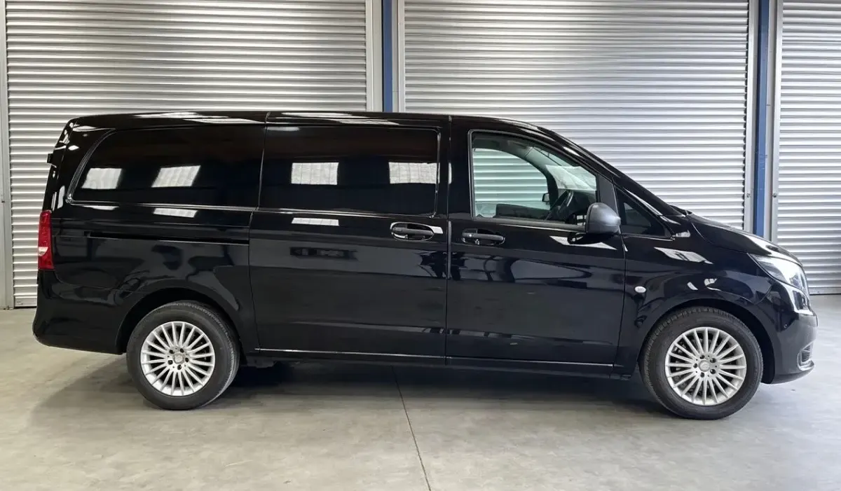 Used Mercedes Vito Progressive 140 HP (102 kW) 2020 Black Van