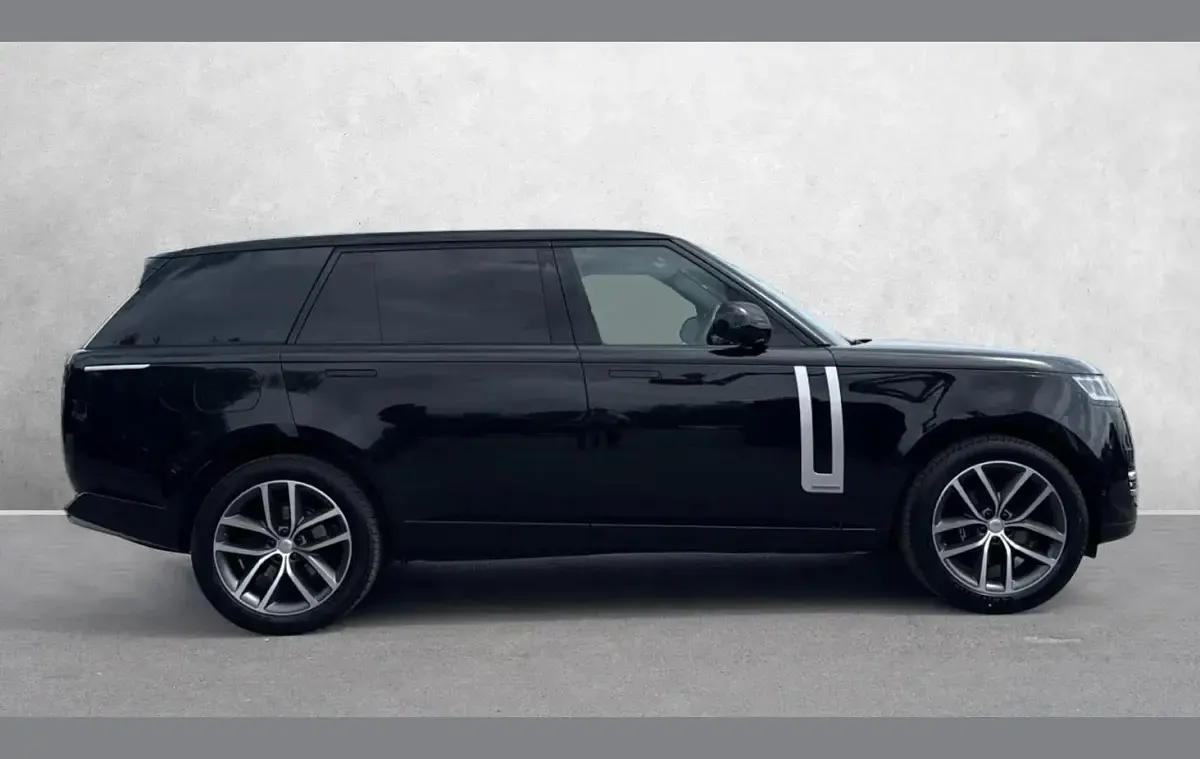 Used Land Rover Range Rover Autobiography 344 HP (253 kW) 2024 Black SUV