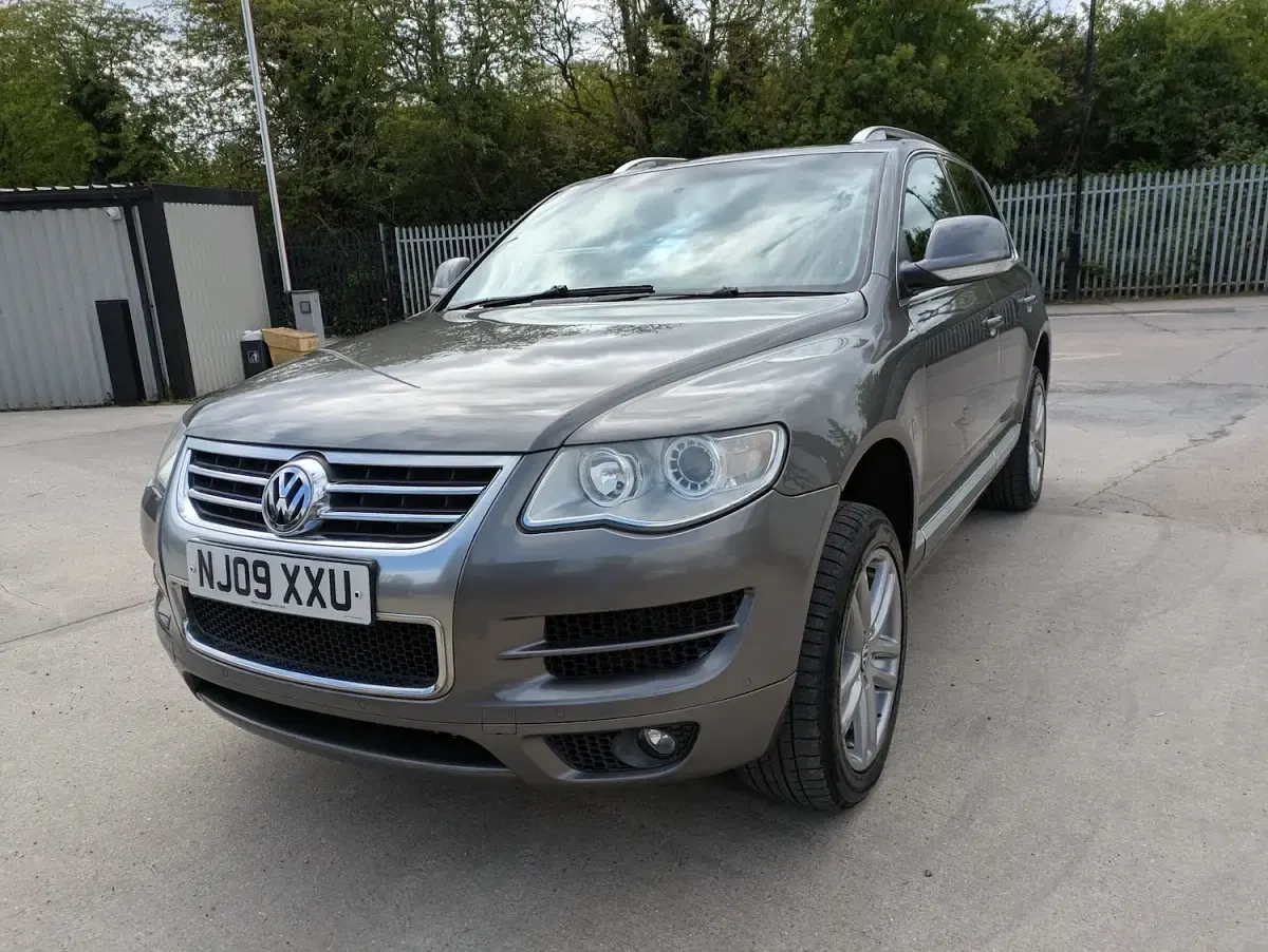 Used VW Touareg 236 HP (173 kW) 2009 Grey SUV