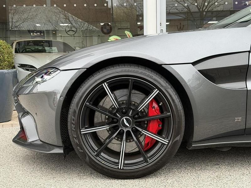 Used Aston Martin V8 Vantage 510 HP (375 kW) 2019 Silver Coupe