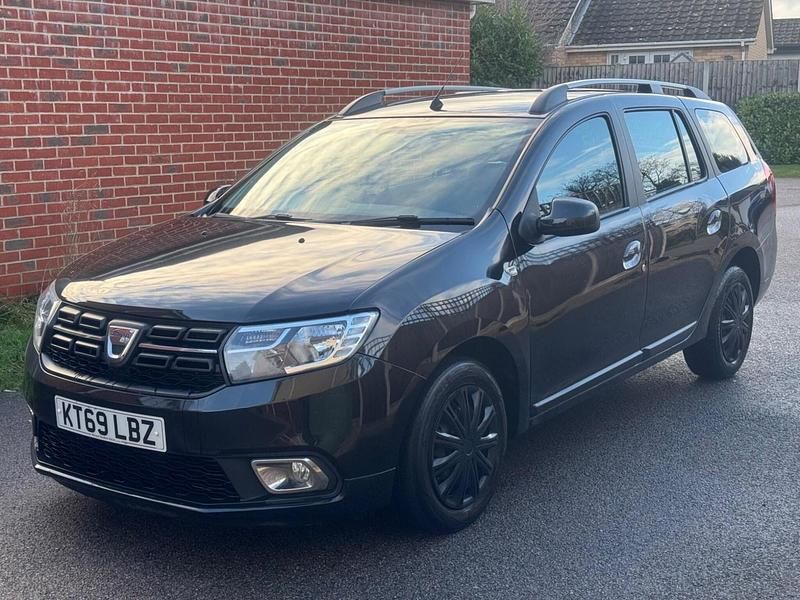 Used Dacia Logan MCV Comfort 90 HP (66 kW) 2019 Black Estate