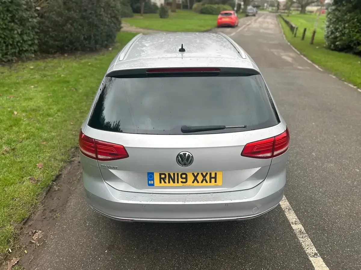 Used VW Passat Business 150 HP (110 kW) 2019 Silver Estate