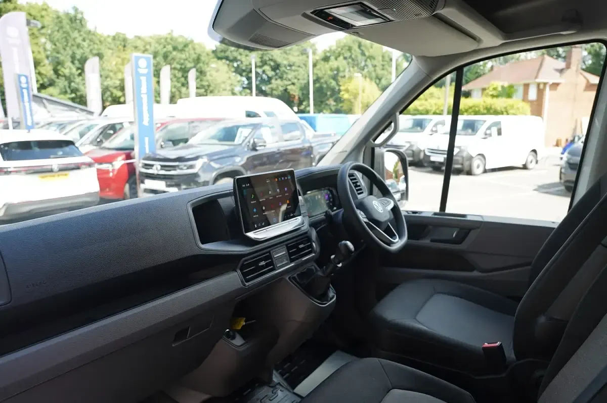 Used VW Crafter 140 HP (102 kW) 2025 White Van