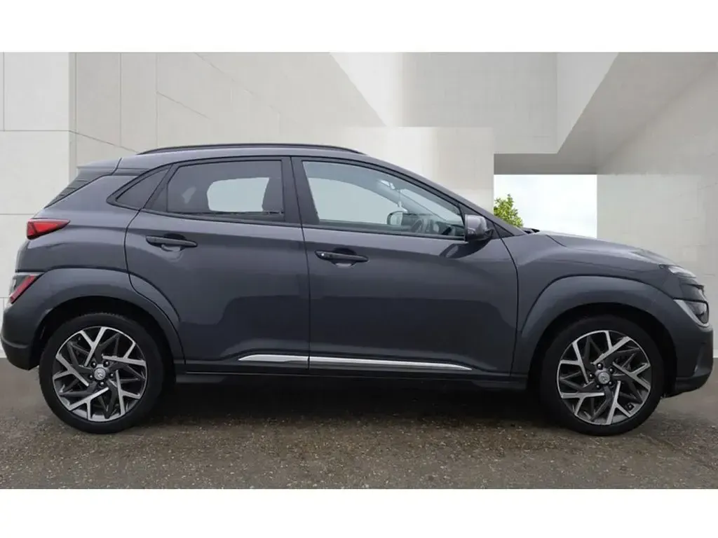 Used Hyundai Kona Premium 136 HP (100 kW) 2023 Grey SUV