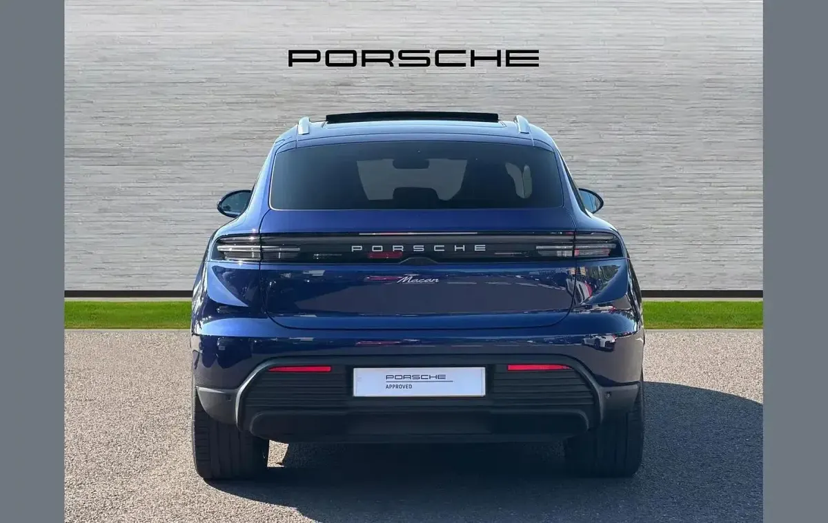 Used Porsche Macan 264 kW (360 HP) 2026 Blue SUV