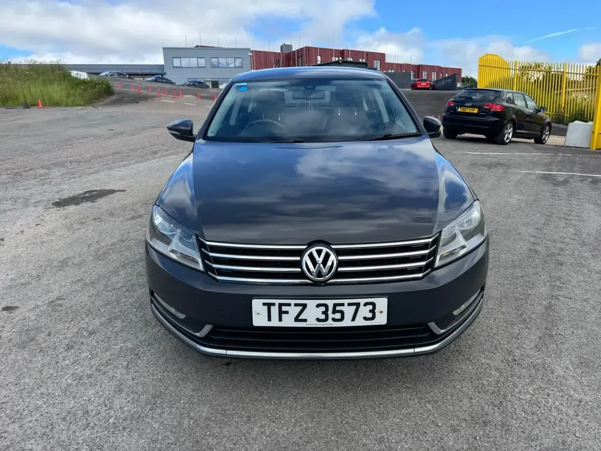 Used VW Passat Executive 2014 Grey Sedan