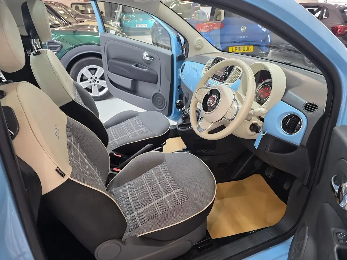 Used Fiat 500 Lounge 69 HP (50 kW) 2016 Blue Hatchback