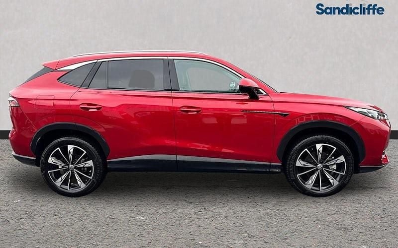 Used MG HS Trophy 170 HP (125 kW) 2024 Tri coat  dynamic red SUV