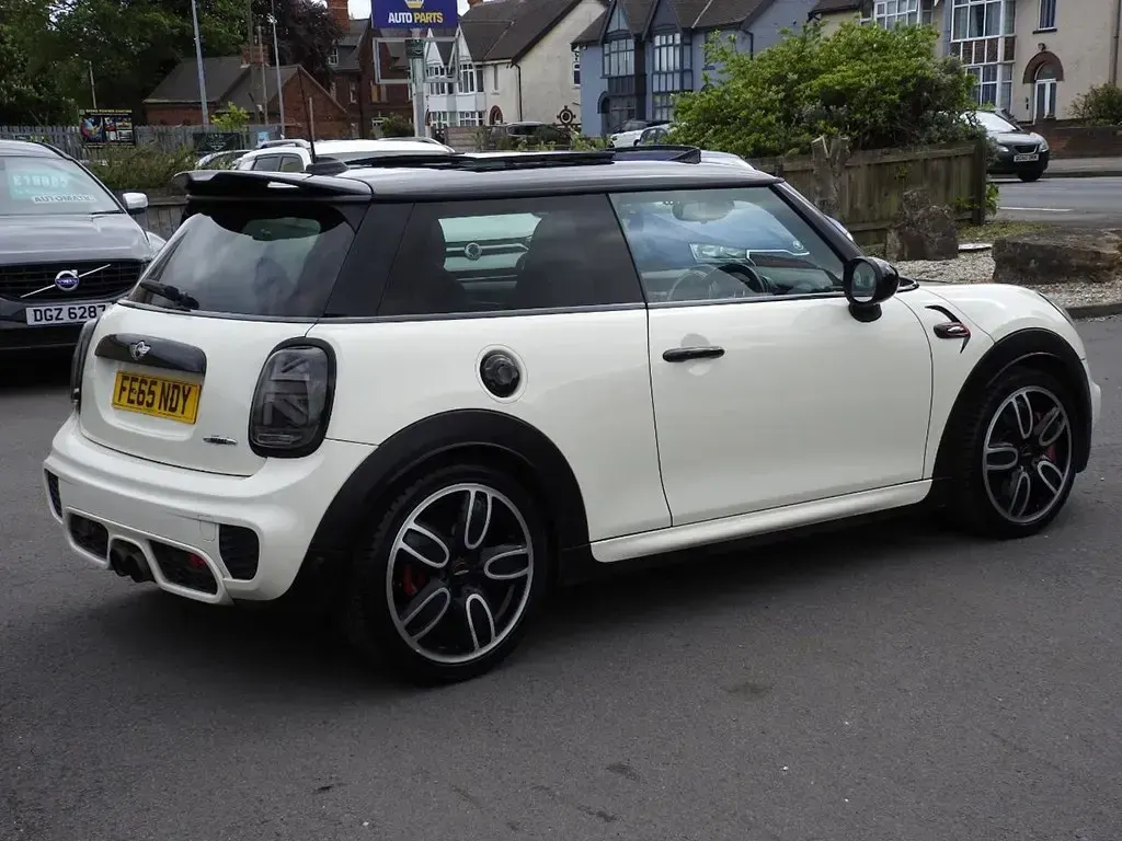 Used Mini John Cooper Works Hatch 2015 White Hatchback