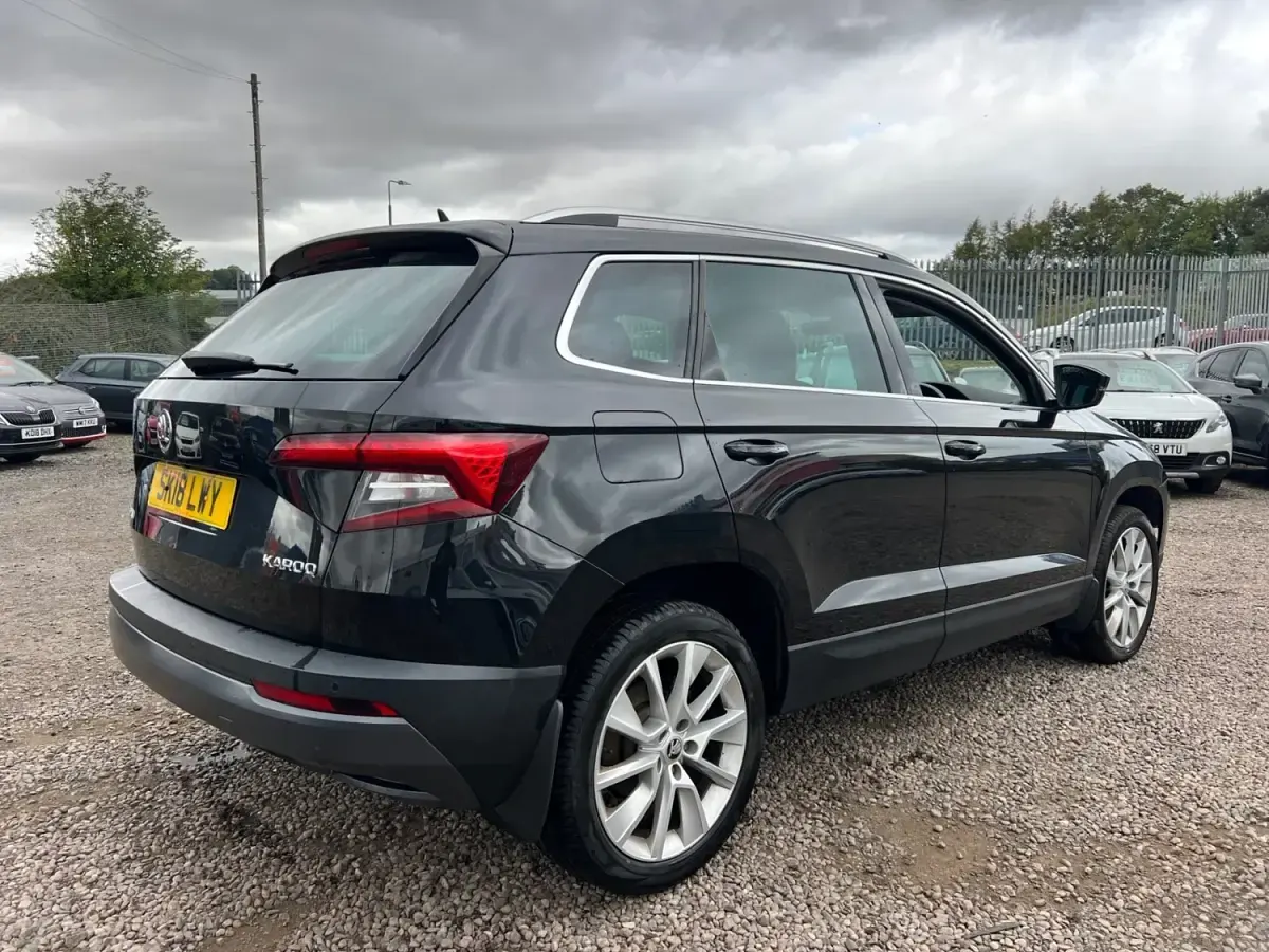 Gebraucht Skoda Karoq SE L 150 PS (110 kW) 2018 Schwarz SUV