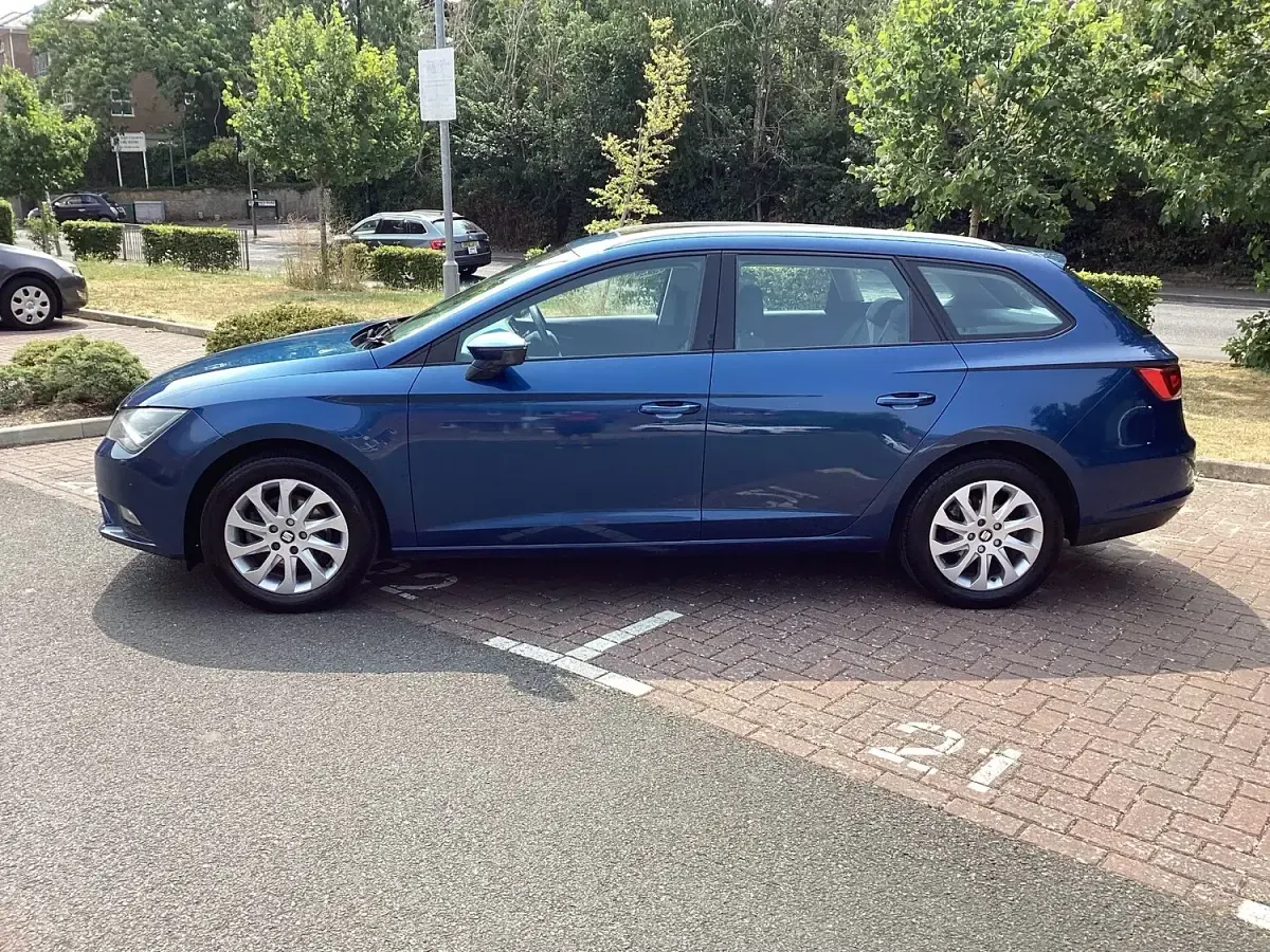 Used Seat Leon SE 2016 Blue Estate