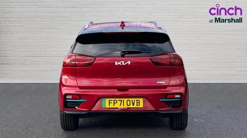 Used Kia e-Niro 150 kW (204 HP) 2021 Red SUV
