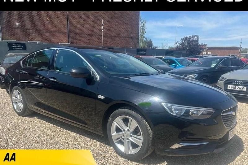 Used Vauxhall Insignia Sport 110 HP (80 kW) 2017 Black Hatchback