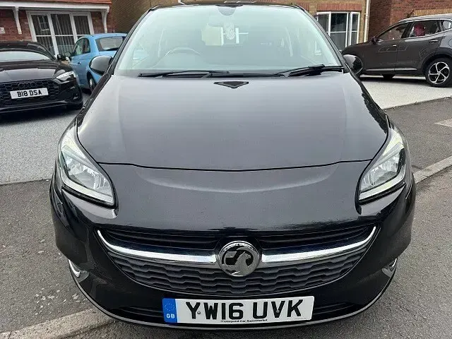 Used Vauxhall Corsa SRi 88 HP (64 kW) 2016 Black Hatchback