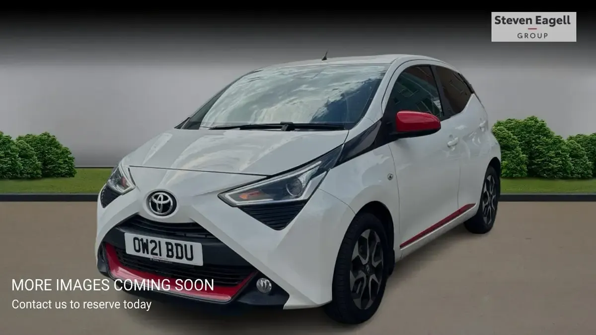 Used Toyota Aygo Trend 72 HP (52 kW) 2021 White Hatchback