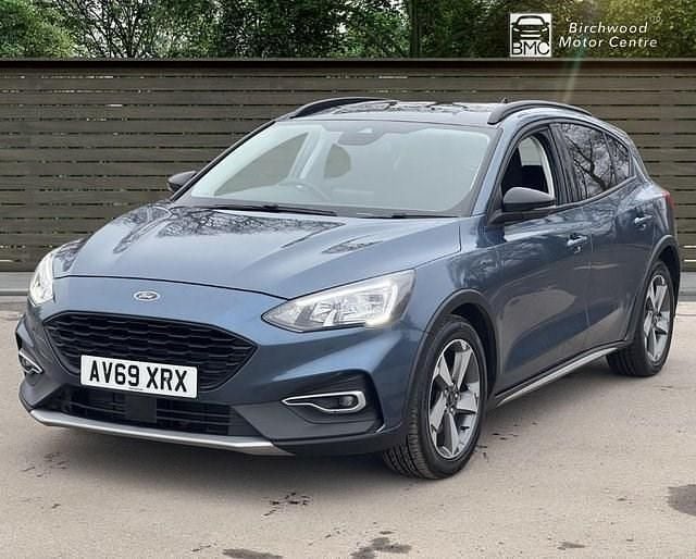 Used Ford Focus Active 120 HP (88 kW) 2020 Blue Hatchback