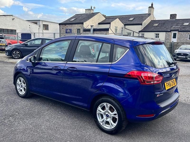 Used Ford B-MAX Zetec 95 HP (69 kW) 2018 Blue MPV