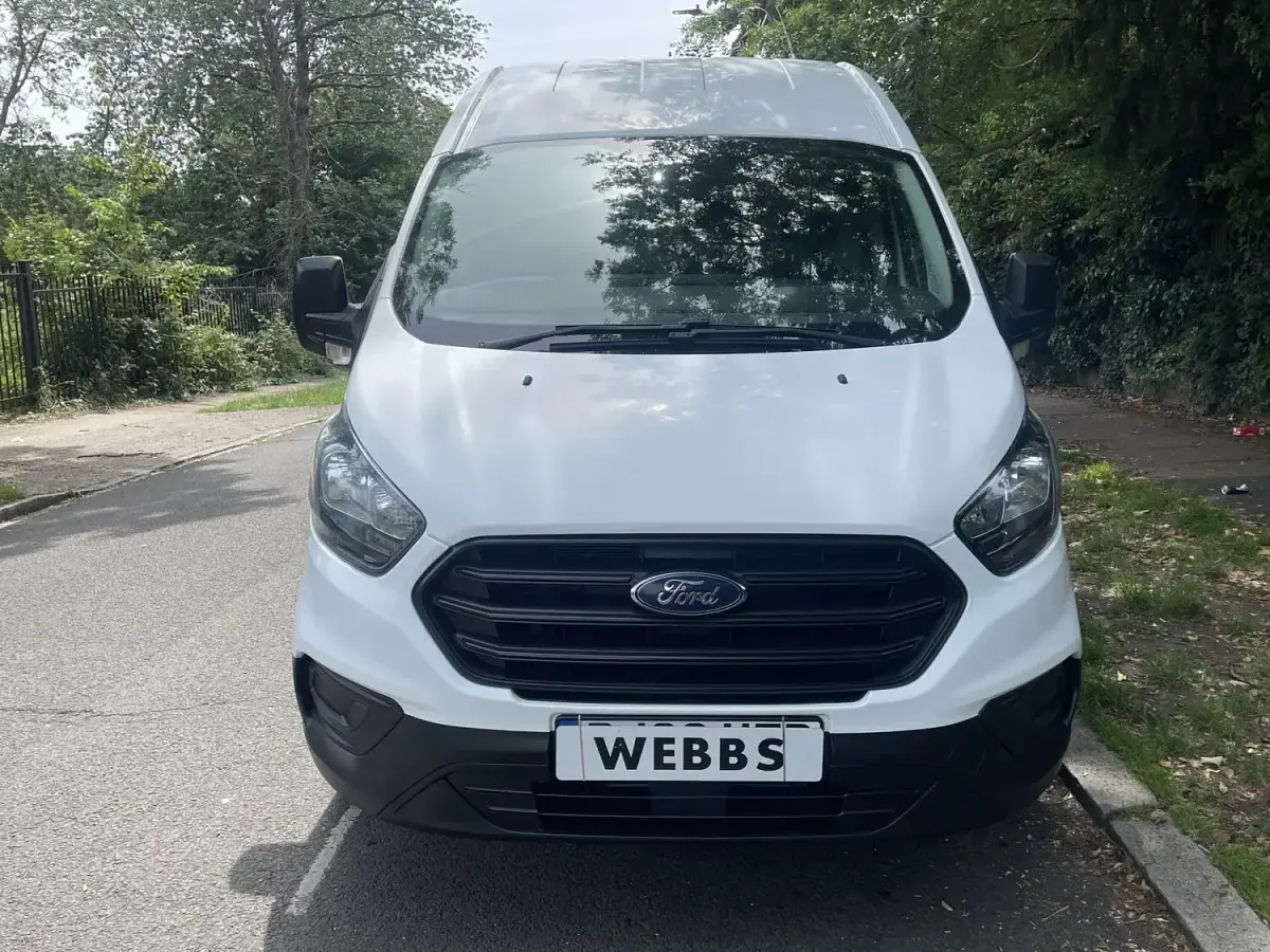 Used Ford Transit Custom 130 HP (95 kW) 2019 White Van
