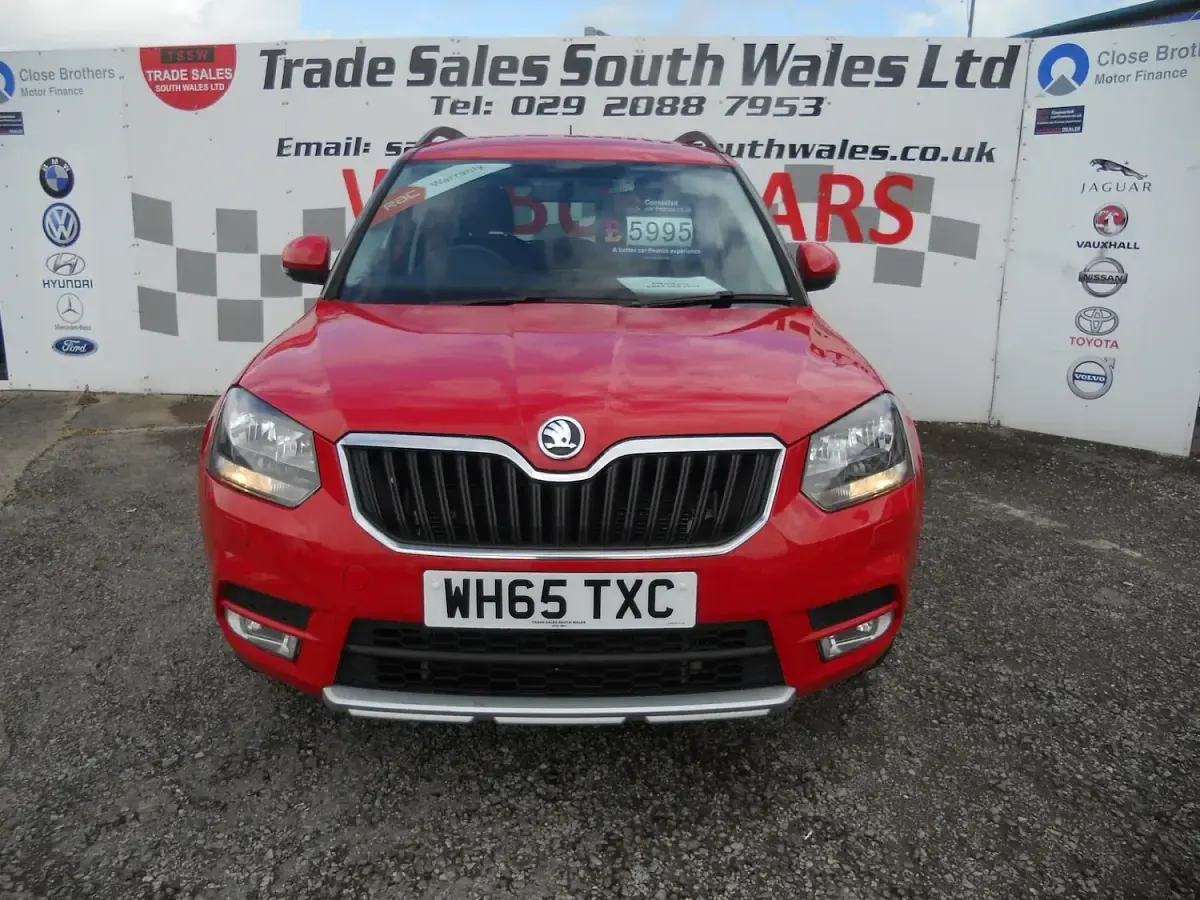 Used Skoda Yeti SE 110 HP (80 kW) 2015 Red SUV