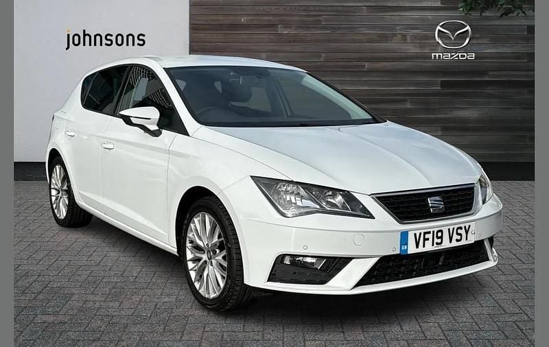 White Used 2019 Seat Leon SE Dynamic Hatchback | £10,390 (Good price) - Image 1/4