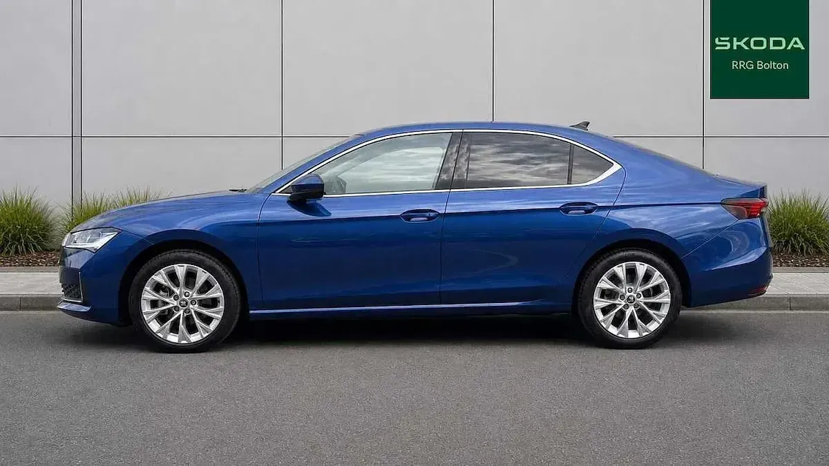 New Skoda Superb SE L 150 HP (110 kW) 2026 Blue Hatchback