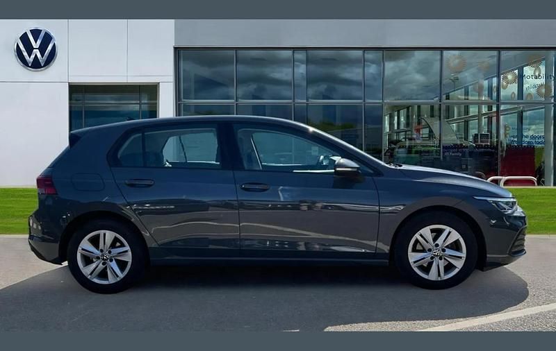 Used VW Golf VIII Life 147 HP (108 kW) 2024 Grey Hatchback