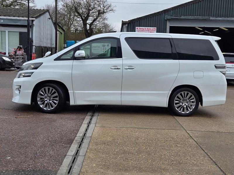 Usado Toyota Alphard 2014 Branco Monovolume