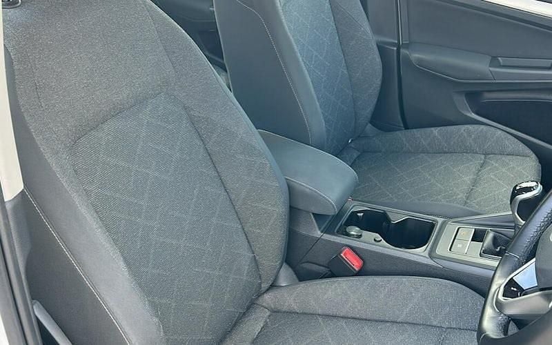 Used 2024 VW T-Roc Life SUV | £14,999 (Super price) - Image 1/4