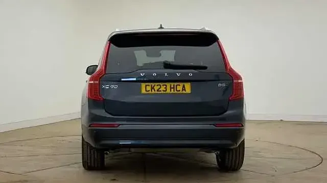 Used Volvo XC90 Core 247 HP (181 kW) 2023 Blue SUV