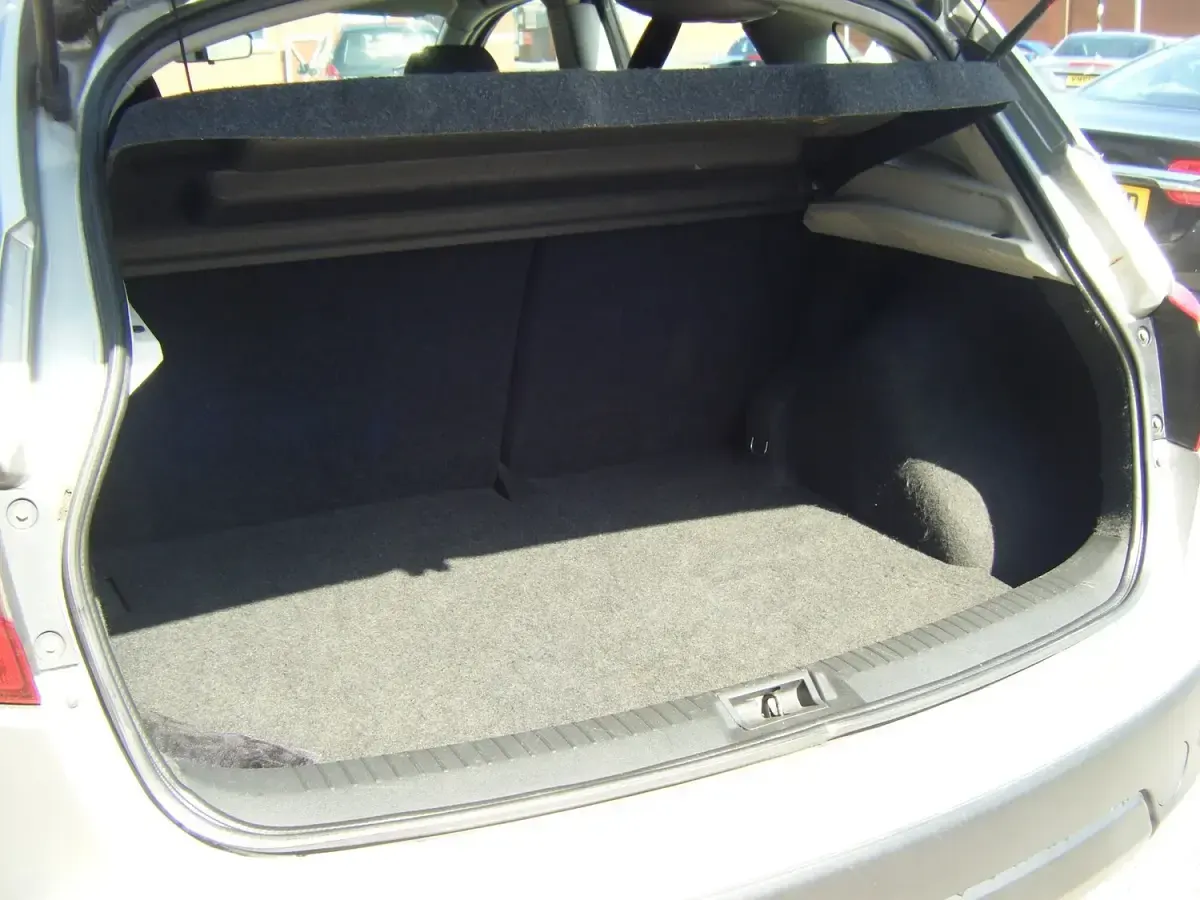 Used Nissan Qashqai Acenta 117 HP (86 kW) 2011 Silver SUV