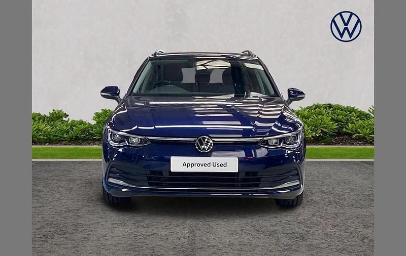 Used VW Golf VIII Style 147 HP (108 kW) 2022 Blue Estate