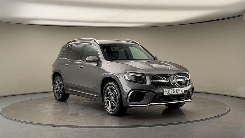 Mountain grey Used 2025 Mercedes GLB200 Executive SUV | £32,500 (Fair price) - Image 1/4