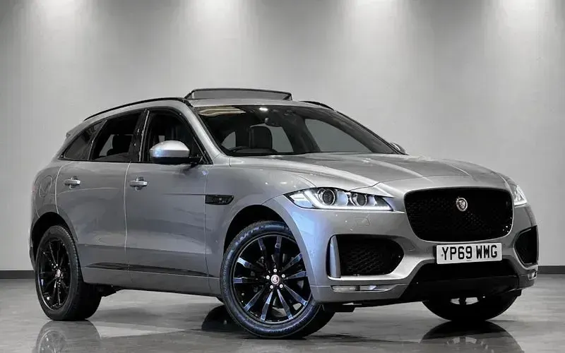 Used Jaguar F-Pace Chequered Flag 180 HP (132 kW) 2019 SUV