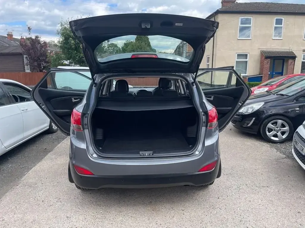 Begagnad Hyundai ix35 Style 135 HK (99 kW) 2012 Grå SUV