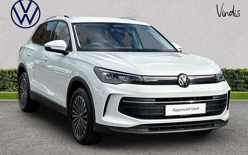 Used 2025 VW Tiguan Match SUV | £30,738 - Image 1/4