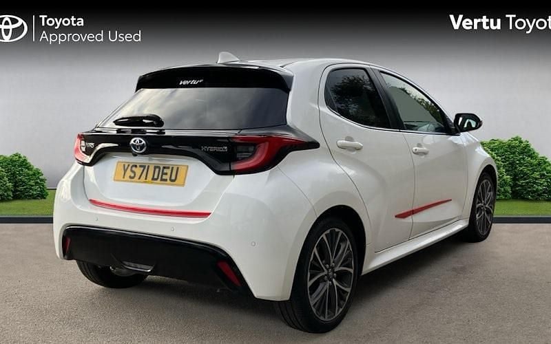 Used Toyota Yaris Hybrid 116 HP (85 kW) 2025 Hatchback
