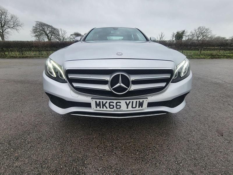 Used Mercedes E220 SE 2016 Silver Sedan