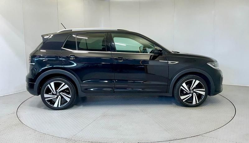 Second-hand VW T-Cross R-line 115 CP (84 kW) 2021 Negru SUV