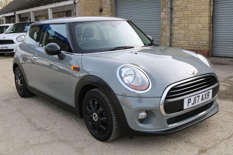 Used Mini ONE Hatch 102 HP (75 kW) 2017 Grey Hatchback