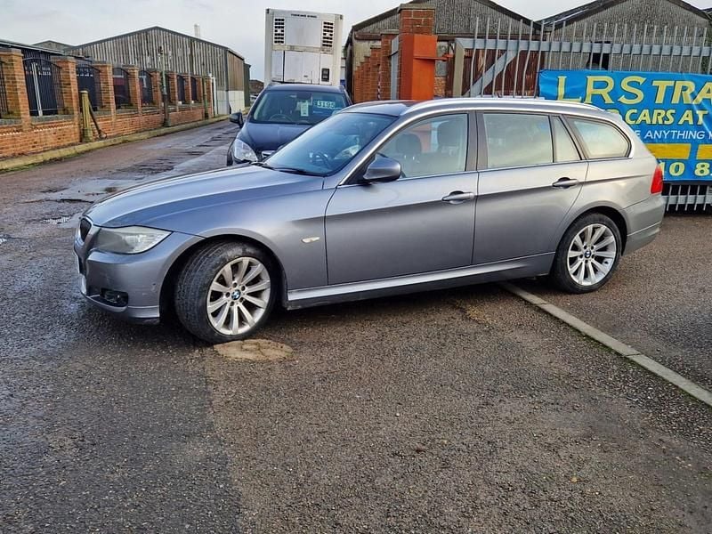 Used BMW 318 Exclusive 2012 Grey Estate