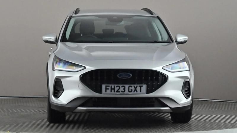 Used Ford Focus Active 155 HP (114 kW) 2023 Silver Hatchback