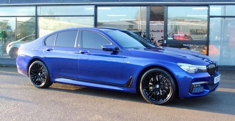 Used BMW 740 M Sport 320 HP (235 kW) 2017 Blue Sedan