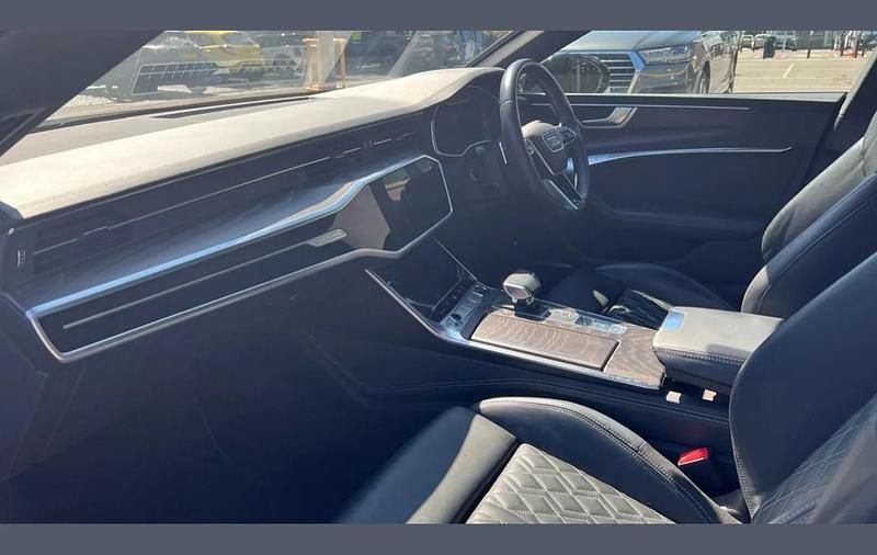 Usado Audi A7 Advanced 340 CV (250 kW) 2022 Gris Berlina