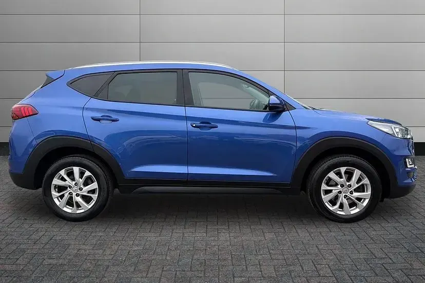 Used Hyundai Tucson SE 132 HP (97 kW) 2019 Blue SUV