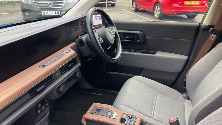 Used Honda e Advance 113 kW (154 HP) 2023 Premium crystal blue Hatchback