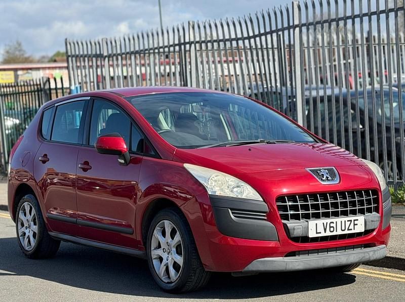 Used Peugeot 3008 Access 112 HP (82 kW) 2011 Red Estate
