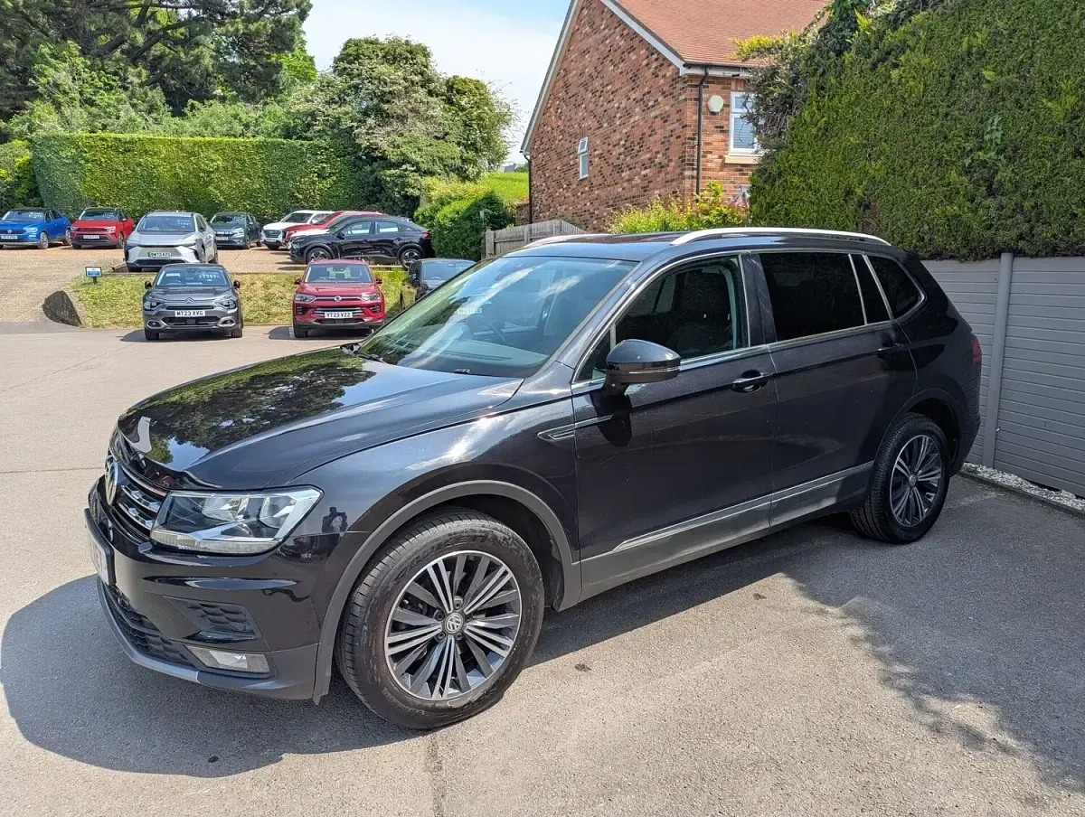 Used VW Tiguan Allspace SE 150 HP (110 kW) 2018 Black SUV