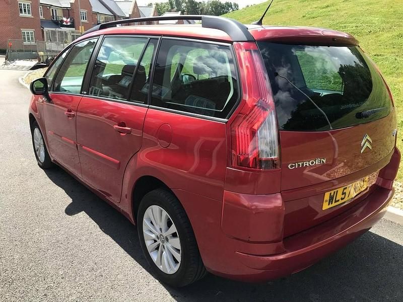Used Citroën Grand C4 Picasso VTR Sport 110 HP (80 kW) 2008 Red MPV