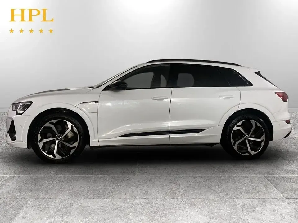 Used Audi e-tron Black Edition 300 kW (408 HP) 2021 White SUV